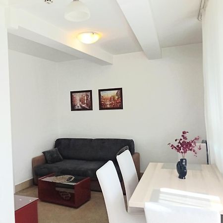 Wing 3 Apartman ,,Bc ,, Ягодина Экстерьер фото