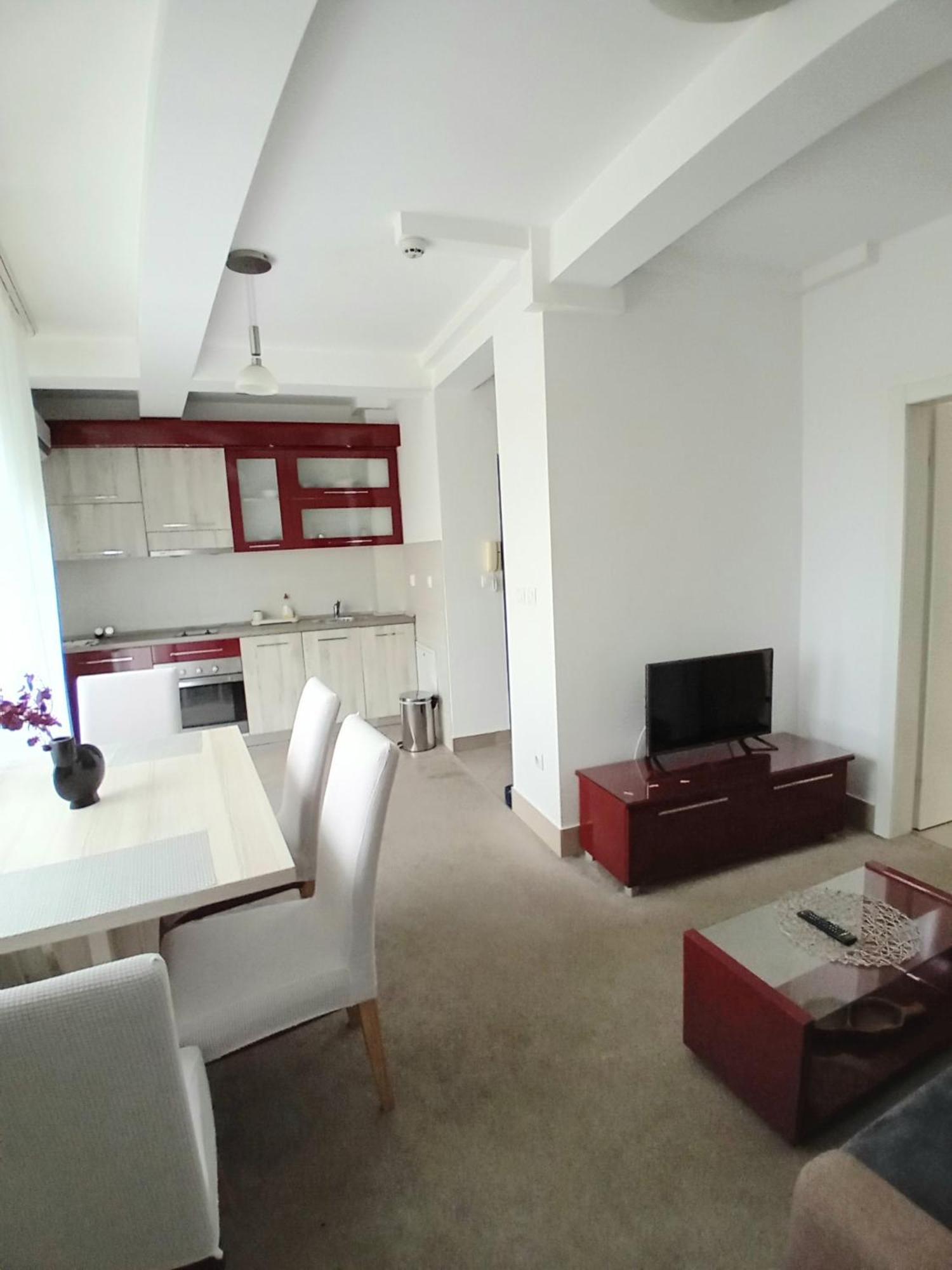 Wing 3 Apartman ,,Bc ,, Ягодина Экстерьер фото